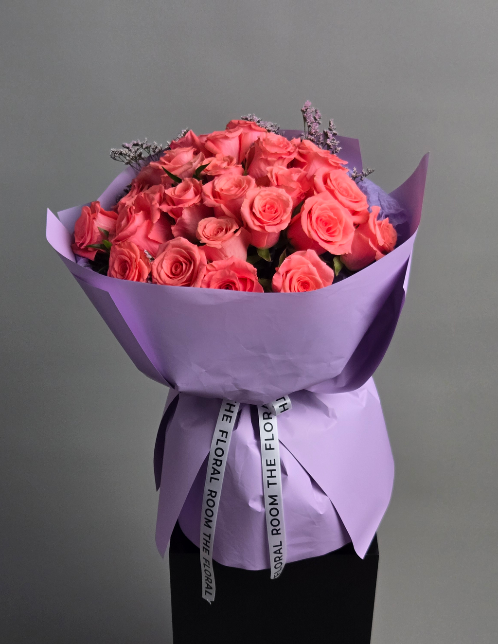 Roses. Round - Coral