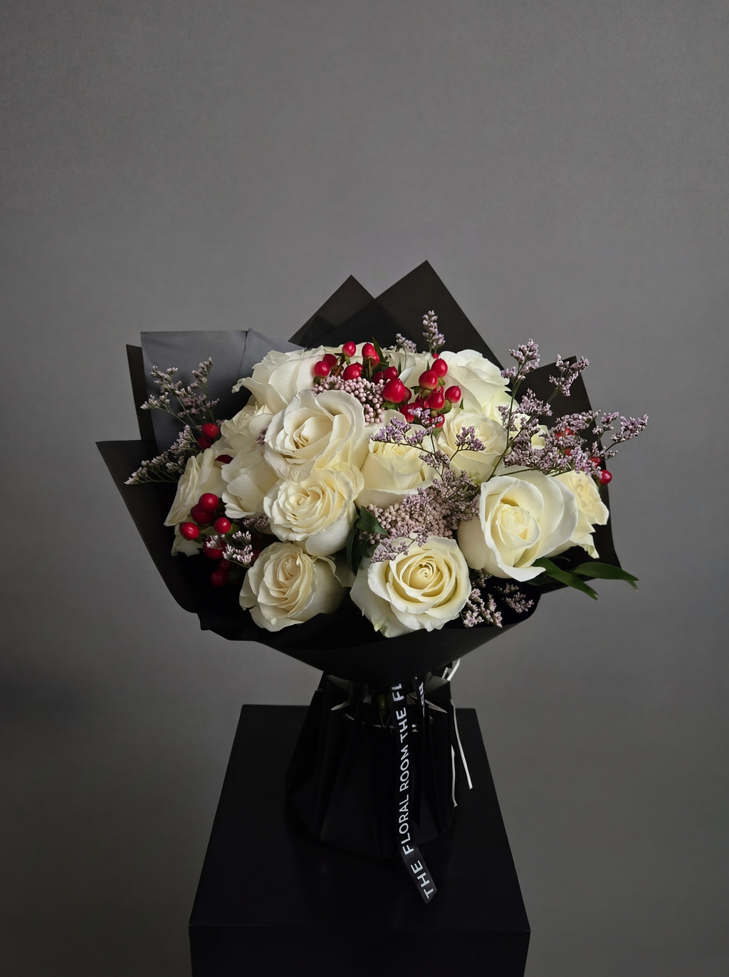 Roses. Structured - Ivory