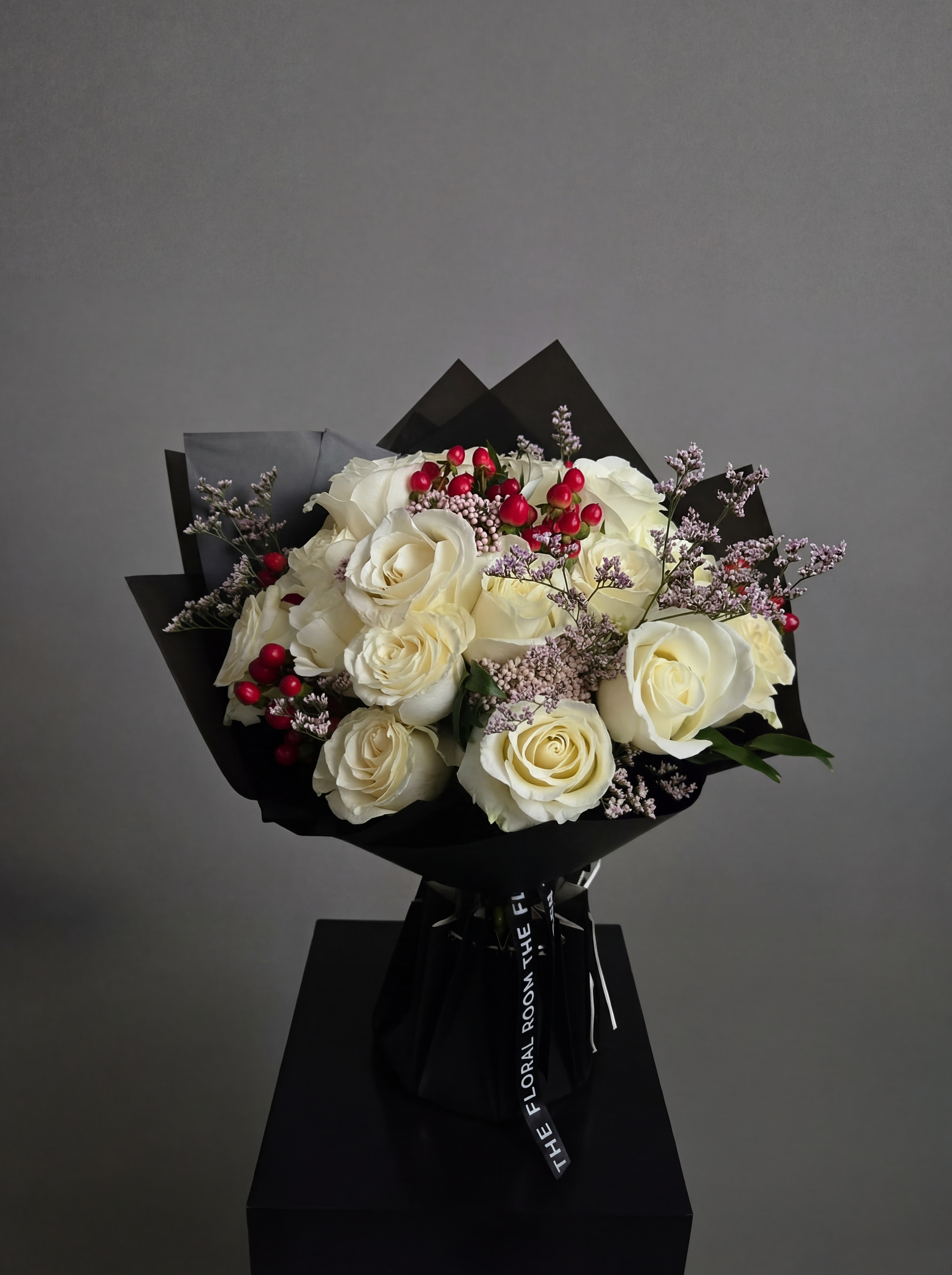 Roses. Structured - Ivory